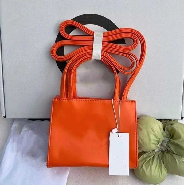 telfars bag new luxury style fashion large tel far capacity classic leather full grain crossbody mini micro tote niche high sense
telfars bag new luxury style fashion large tel far capacity classic leather full grain crossbody mini micro tote niche high sense