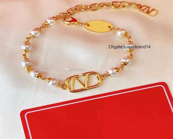 designer bracelet letter v jewelry necklace luxury women fashion jewelry pearl metal valentinoly day gift sdf1783253, Golden;silver
designer bracelet letter v jewelry necklace luxury women fashion jewelry pearl metal valentinoly day gift sdf1783253, Golden;silver