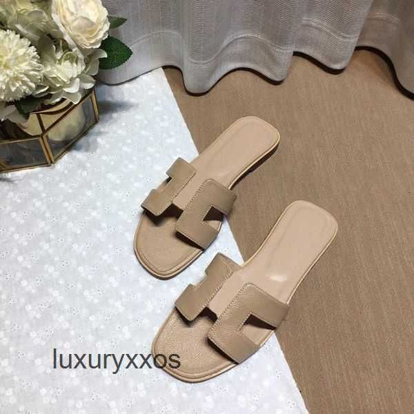 leather luxury sandal designer oran slipper slippers 2023 girl brands beach classic flat flops heel summer lady slides women shoes ladies la
leather luxury sandal designer oran slipper slippers 2023 girl brands beach classic flat flops heel summer lady slides women shoes ladies la