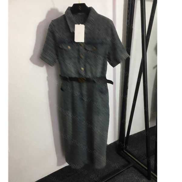 23ss summer dresses women dress womens designer clothing custom carriage button-down lapel short sleeve jacquard denim dress with belt women, Black;gray
23ss summer dresses women dress womens designer clothing custom carriage button-down lapel short sleeve jacquard denim dress with belt women, Black;gray