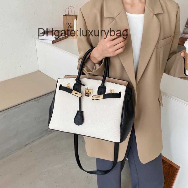 factory totes bag original designer h home bag bird kin lychee pattern large capacity handbag womens new fashion contrast color single shoul
factory totes bag original designer h home bag bird kin lychee pattern large capacity handbag womens new fashion contrast color single shoul