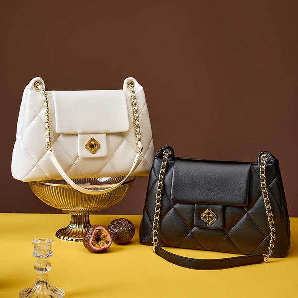 suitcase and bag dinner small fragrant bag genuine leather 2023 tote women's large capacity crossbody single shoulder lingge chain fash
suitcase and bag dinner small fragrant bag genuine leather 2023 tote women's large capacity crossbody single shoulder lingge chain fash
