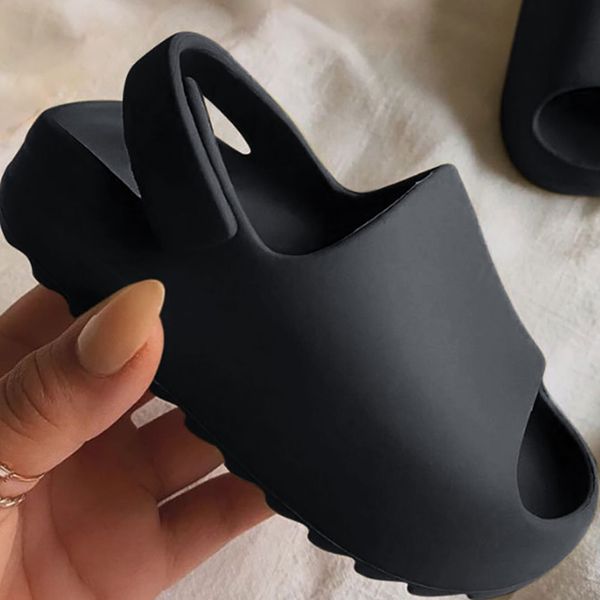 sandals kids sandals baby toddler slipon fashion boys girls foam beach summer slides bone resinchildren lightweight water shoes 230705, Black;red
sandals kids sandals baby toddler slipon fashion boys girls foam beach summer slides bone resinchildren lightweight water shoes 230705, Black;red