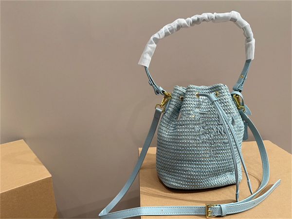 luxury designer leather bucket bag women's classic drawstring shoulder fashion purse women's straw tote crossbody bag universal ba
luxury designer leather bucket bag women's classic drawstring shoulder fashion purse women's straw tote crossbody bag universal ba