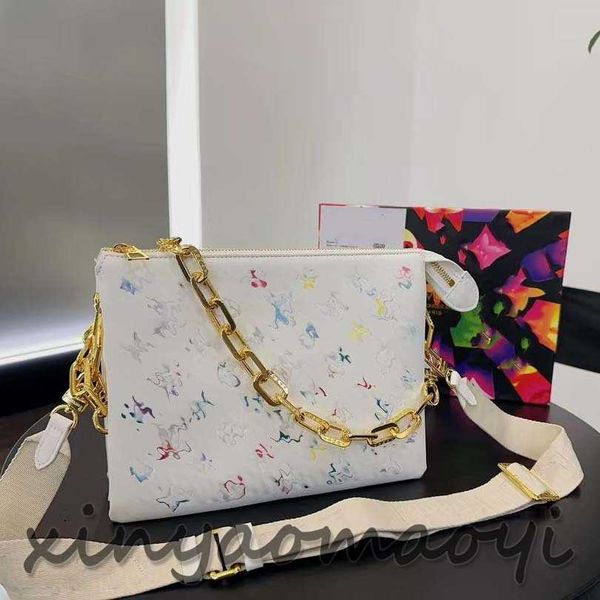 designer crossbody bag lambskin three-layer bag spring and summer new, square bag v104263 white bag color print
designer crossbody bag lambskin three-layer bag spring and summer new, square bag v104263 white bag color print