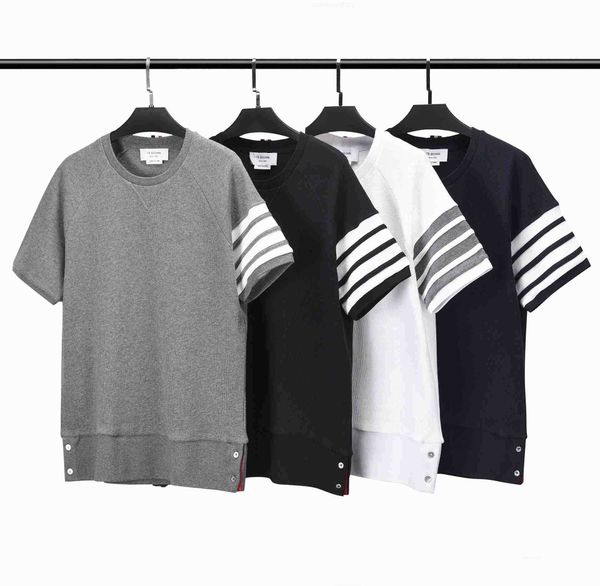 tb browin 2023 men summer t-shirt short sleeve soft five point sleeve tee cotton new casual korean design striped, White;black
tb browin 2023 men summer t-shirt short sleeve soft five point sleeve tee cotton new casual korean design striped, White;black