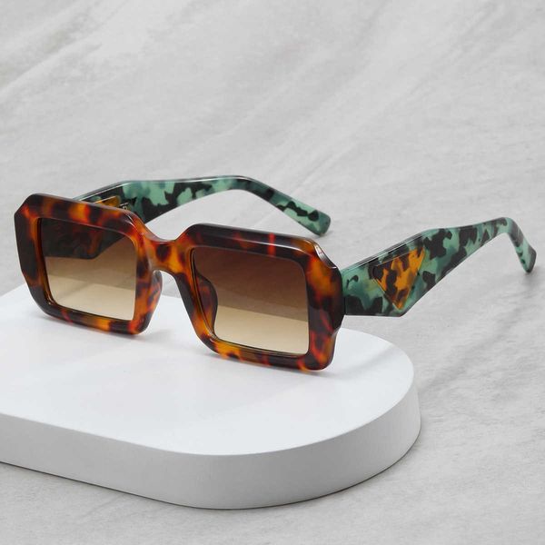 new high-end women pujia the same leopard print glasses personalized box fashionable sunglasses for men, White;black
new high-end women pujia the same leopard print glasses personalized box fashionable sunglasses for men, White;black