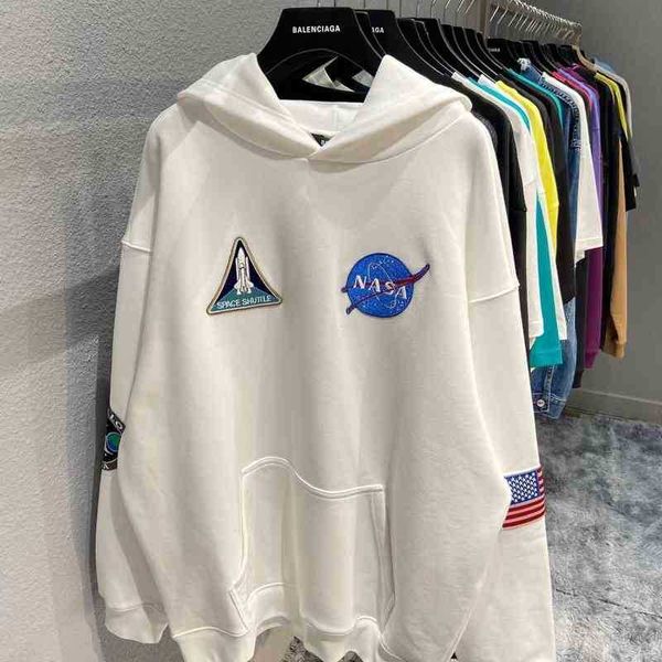 sweater designer sweaters baleciga's hoodies and sweatshirts casual shirts ceiling paris nasa co branded plush hoodie astronaut badge e, White;black
sweater designer sweaters baleciga's hoodies and sweatshirts casual shirts ceiling paris nasa co branded plush hoodie astronaut badge e, White;black