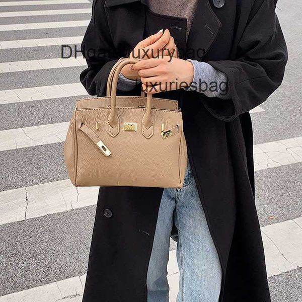 factory totes bag 5a quality h home original head layer h home leather bird kin fashion classic bag arge capacity women new versatile portab
factory totes bag 5a quality h home original head layer h home leather bird kin fashion classic bag arge capacity women new versatile portab