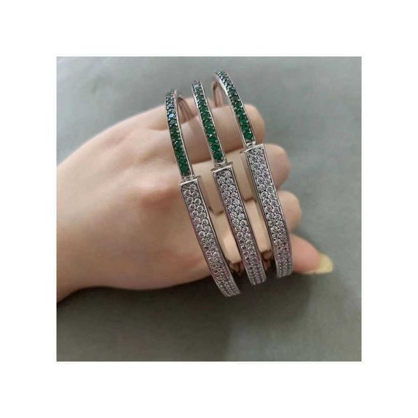 counter quality tiffay tiffs 925 silver v gold material light luxury fashion new full diamond green lock bracelet with logo, Black
counter quality tiffay tiffs 925 silver v gold material light luxury fashion new full diamond green lock bracelet with logo, Black