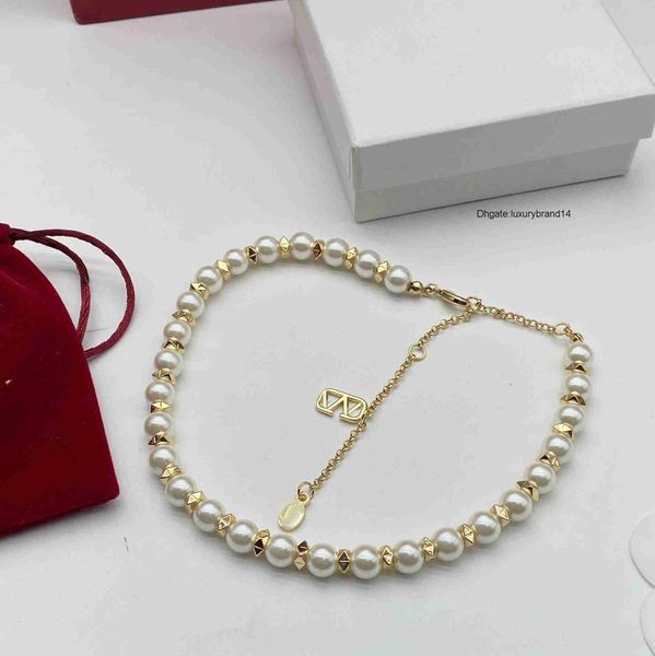 women fashion designer pendant necklaces geometric necklaces valentinoly simple style engagement jewelry ah1i, Silver
women fashion designer pendant necklaces geometric necklaces valentinoly simple style engagement jewelry ah1i, Silver