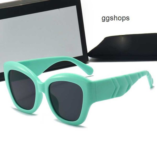 shades sunglasses uv400 ggly wide eye new womens fashion classic square frame g geometric lines woman temples cat oversize beach eyewear dri, White;black
shades sunglasses uv400 ggly wide eye new womens fashion classic square frame g geometric lines woman temples cat oversize beach eyewear dri, White;black