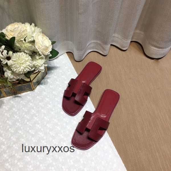 flat oran 2023 girl designer sandal slippers summer slipper brand classic leather fashion shoes ladies beach heel flip flops y81e
flat oran 2023 girl designer sandal slippers summer slipper brand classic leather fashion shoes ladies beach heel flip flops y81e