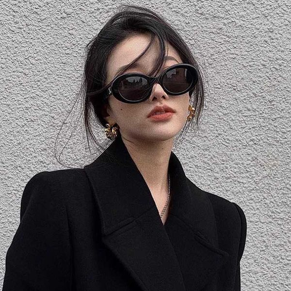 sunglasses2023 new network red arc de triomphe women's advanced uv sensitive polarized myopia sunglasses, White;black
sunglasses2023 new network red arc de triomphe women's advanced uv sensitive polarized myopia sunglasses, White;black