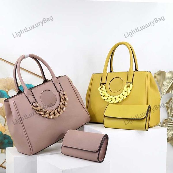two in one designer the gorgon shoulder bags for women thick chain crossbody tote luxury snake hair leather handbag brand shopping bag 23070
two in one designer the gorgon shoulder bags for women thick chain crossbody tote luxury snake hair leather handbag brand shopping bag 23070
