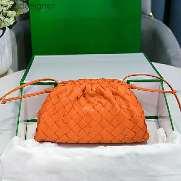 handle evening bags fashion knotted bags women creative noodle woven handbag leather luxury designer brand female purses 220322multi pochet
handle evening bags fashion knotted bags women creative noodle woven handbag leather luxury designer brand female purses 220322multi pochet