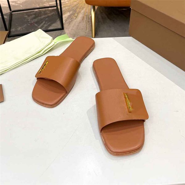 fashion slippers 2023 qq luxury design summer men's and women's flats thick soled leather rubber lettering logo casual cartoon bea, Black
fashion slippers 2023 qq luxury design summer men's and women's flats thick soled leather rubber lettering logo casual cartoon bea, Black