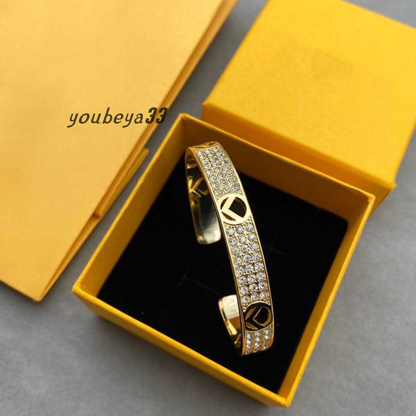 fashion designer bangle bracelet for men women full diamond gold letters f bracelets gifts women's luxury love bracelets jewelry, Black
fashion designer bangle bracelet for men women full diamond gold letters f bracelets gifts women's luxury love bracelets jewelry, Black