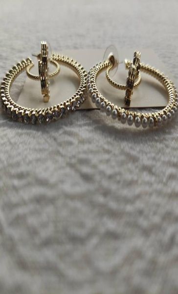 fashion matel hoop charm with pearl and rhinestone c symbol retro earring paper card7203495, Golden
fashion matel hoop charm with pearl and rhinestone c symbol retro earring paper card7203495, Golden