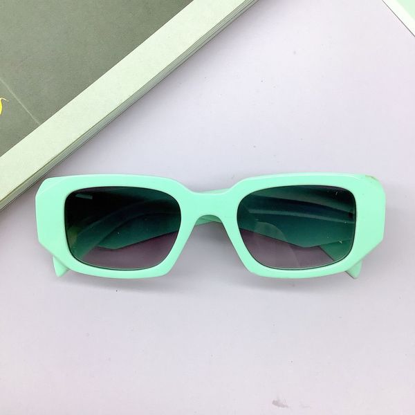 classic sunglasses luxury goggle beach sun men women for mens womens pilot designers uv400 eyewear designer sun glasses optional good qualit, White;black
classic sunglasses luxury goggle beach sun men women for mens womens pilot designers uv400 eyewear designer sun glasses optional good qualit, White;black