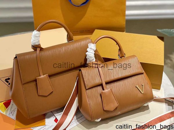 cluny bb vintage shoulder bag womens designers luxurys crossbody designer tote handle bag with colorful strap ladies designer bag caitlin_fa
cluny bb vintage shoulder bag womens designers luxurys crossbody designer tote handle bag with colorful strap ladies designer bag caitlin_fa