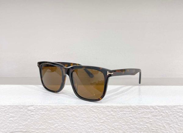 fashion classic to sunglasses for men metal square gold frame uv400 vintage style attitude sunglasses protection eyewear with box, White;black
fashion classic to sunglasses for men metal square gold frame uv400 vintage style attitude sunglasses protection eyewear with box, White;black