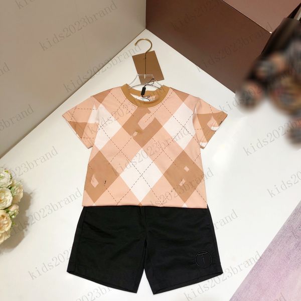 2023ss boys summer t shirts sets check printing t-shirts with black shorts two pieces sets brand designer children beach clothing sets high, White
2023ss boys summer t shirts sets check printing t-shirts with black shorts two pieces sets brand designer children beach clothing sets high, White