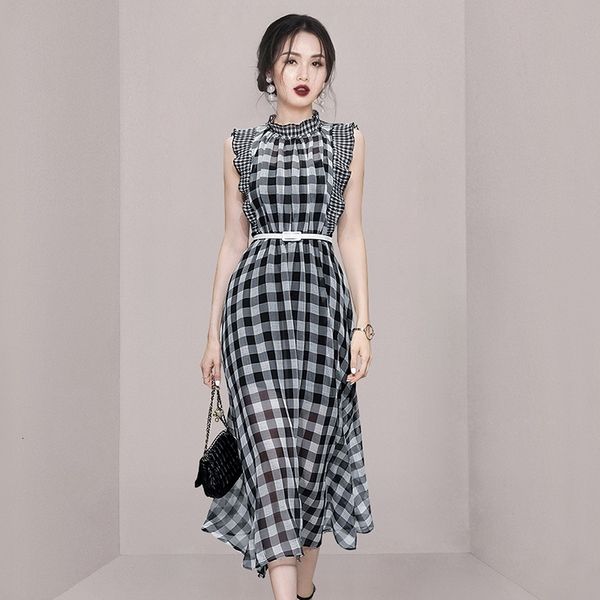 basic casual dresses women o-neck plaid sleeveless high waisted party dresses female runway fashion ruffles vintage long dress robe 230706, Black;gray
basic casual dresses women o-neck plaid sleeveless high waisted party dresses female runway fashion ruffles vintage long dress robe 230706, Black;gray
