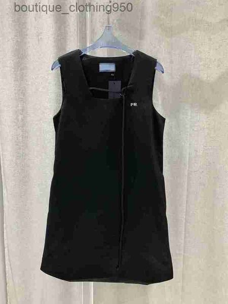 designer casual dresses for women summer new fashion embroidered letter decorative buckle lace up square neck sleeveless tank dress black dr, Black;gray
designer casual dresses for women summer new fashion embroidered letter decorative buckle lace up square neck sleeveless tank dress black dr, Black;gray