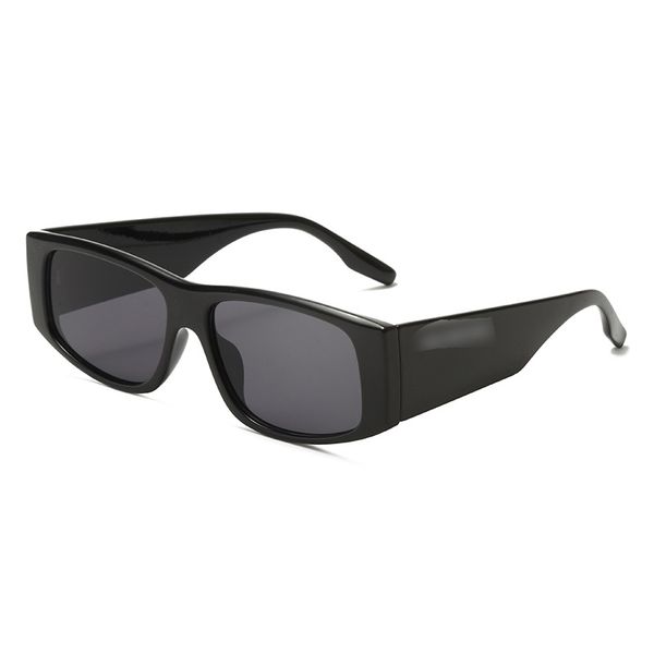 luxury designer fashion model special goggles sport multiple optional polarized sunglasses fashion street catwalk style man and woman, White;black
luxury designer fashion model special goggles sport multiple optional polarized sunglasses fashion street catwalk style man and woman, White;black