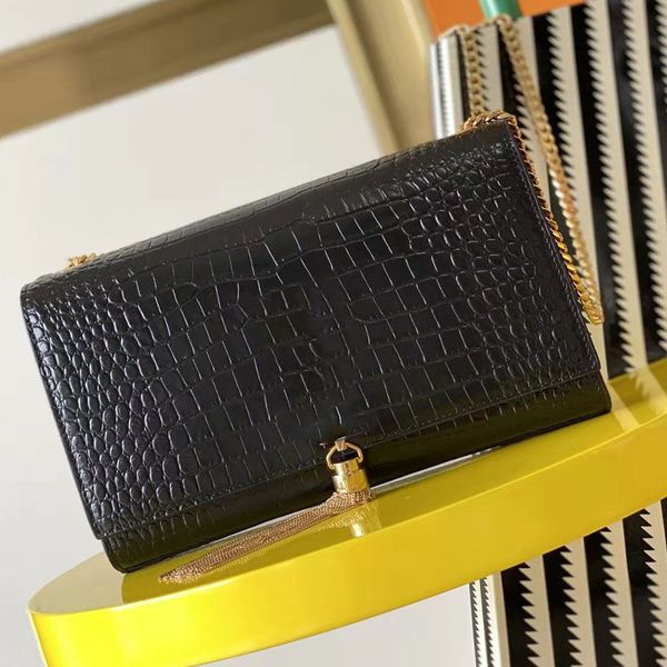 large capacity female chain messenger bag luxury designer handbags plain thread sequined letter hasp flap casual flap pocket crossbody bags, Black;red
large capacity female chain messenger bag luxury designer handbags plain thread sequined letter hasp flap casual flap pocket crossbody bags, Black;red