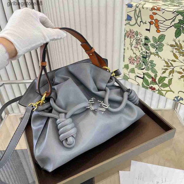 bag designer loewsbag bags cool 2023 flamenco girl blessing mini drawstring bucket one shoulder straddle handheld women's
bag designer loewsbag bags cool 2023 flamenco girl blessing mini drawstring bucket one shoulder straddle handheld women's