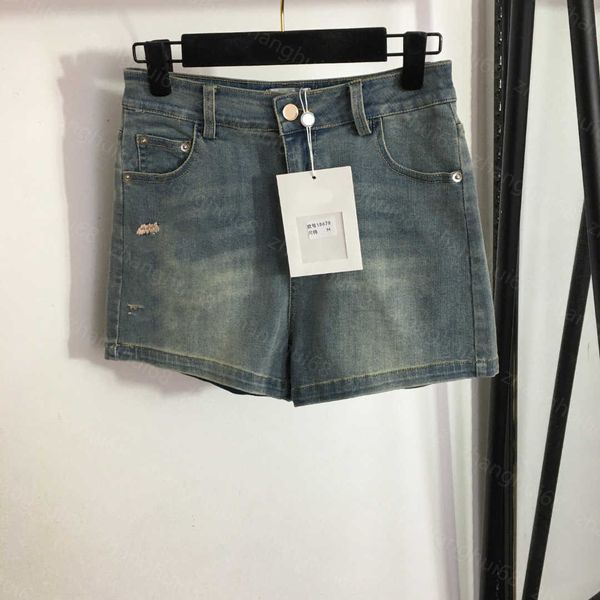 23ss womens shorts womens designer clothing logo embroidered denim shorts women clothes, White;black
23ss womens shorts womens designer clothing logo embroidered denim shorts women clothes, White;black