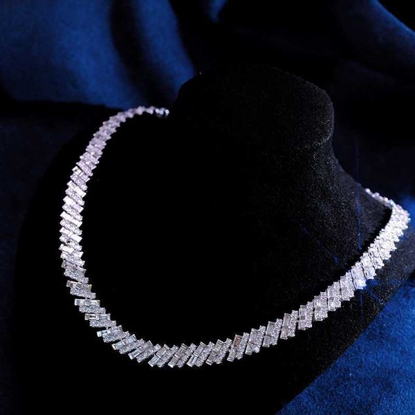 2023 luxury jewelry exquize classic design 18k gold white color diamond necklace for women, Silver
2023 luxury jewelry exquize classic design 18k gold white color diamond necklace for women, Silver