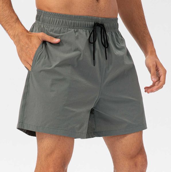 men yoga sports short quick dry shorts with back pocket mobile phone casual running gym jogger pant wicking moisture and wicking sweat, White;black
men yoga sports short quick dry shorts with back pocket mobile phone casual running gym jogger pant wicking moisture and wicking sweat, White;black