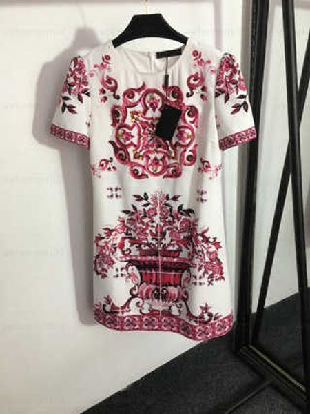 summer dresses designer t shirt woman heavy work with diamond beading retro print round neck short sleeve white dress mother of the bride dr, Black;gray
summer dresses designer t shirt woman heavy work with diamond beading retro print round neck short sleeve white dress mother of the bride dr, Black;gray
