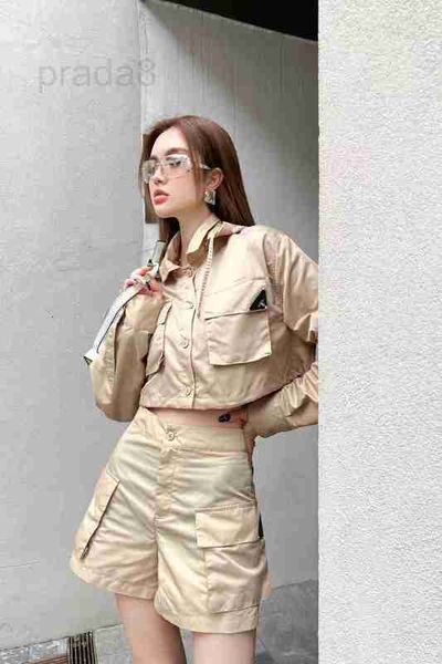 women's two piece pants designer tracksuits metal triangle hooded tracksuit sets charge jacket plus shorts print running suits t-shirt, White
women's two piece pants designer tracksuits metal triangle hooded tracksuit sets charge jacket plus shorts print running suits t-shirt, White