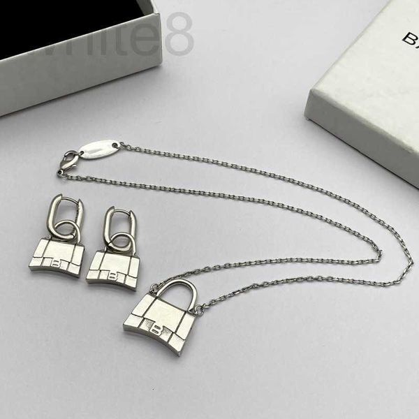 strands, strings designer paris home b letter bag necklace earrings vintage fashion k4rv, Black
strands, strings designer paris home b letter bag necklace earrings vintage fashion k4rv, Black