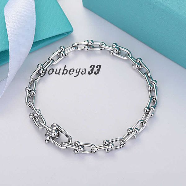 18k gold double u shape charm bracelet for women fashion luxury brand designer ol style bangle bracelets party wedding jewelry, Golden;silver
18k gold double u shape charm bracelet for women fashion luxury brand designer ol style bangle bracelets party wedding jewelry, Golden;silver