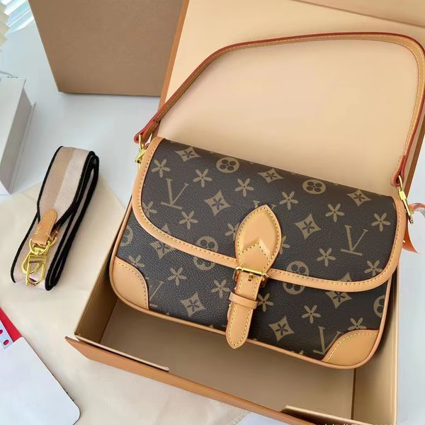 baguette m45985 m46386 clutch shoulder bags luxury designer women diane bag genuine leather messenger fashion lady handbags cross body men p
baguette m45985 m46386 clutch shoulder bags luxury designer women diane bag genuine leather messenger fashion lady handbags cross body men p