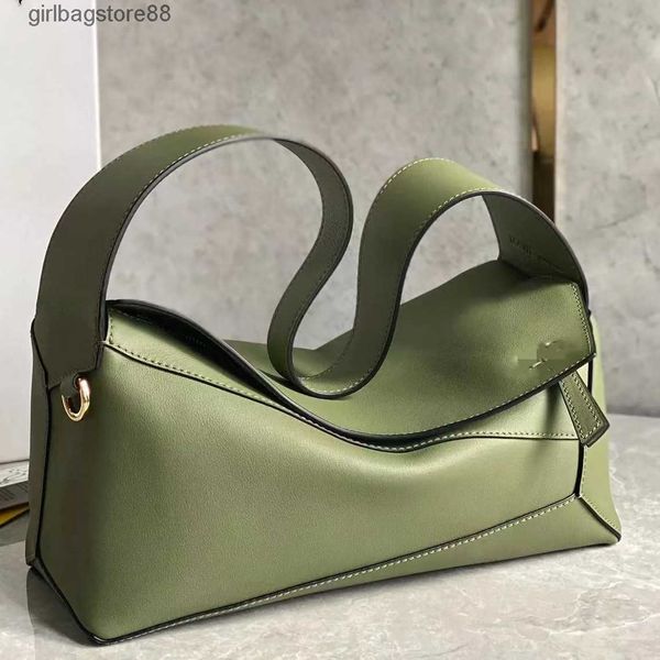designer underarm loewsbag hobo fashion versatile girl leather bags puzzles cool spliced geometric bag one soft shoulder handheld pillow u32
designer underarm loewsbag hobo fashion versatile girl leather bags puzzles cool spliced geometric bag one soft shoulder handheld pillow u32