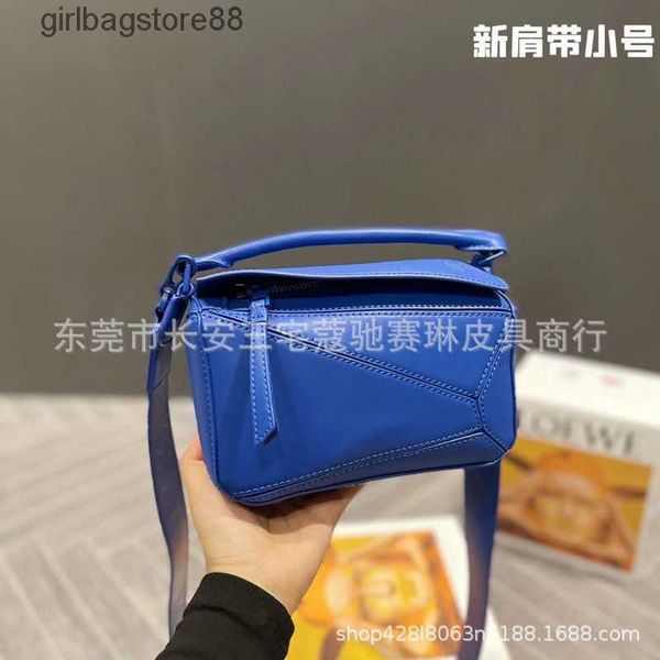 hand puzzles girl bag designer loewsbag family bags cool strap leather women's geometric mini lingge crossbody shoulder pillow women 0o
hand puzzles girl bag designer loewsbag family bags cool strap leather women's geometric mini lingge crossbody shoulder pillow women 0o
