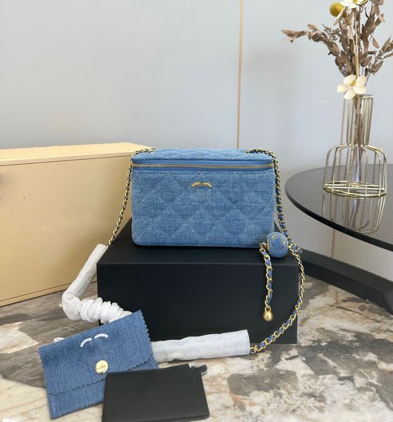 chanei designer cosmetic bag crossbody bags shoulder bagss small slingbags for women makeup bags golden ball with button adjustment chain ba
chanei designer cosmetic bag crossbody bags shoulder bagss small slingbags for women makeup bags golden ball with button adjustment chain ba