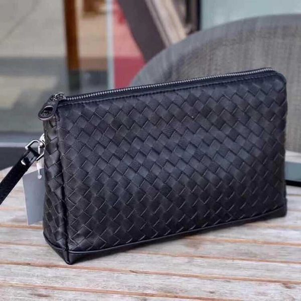 designer bag veneta bottrga woven men's handbags genuine sheepskin business and leisure summer new soft leather trendy youth
designer bag veneta bottrga woven men's handbags genuine sheepskin business and leisure summer new soft leather trendy youth
