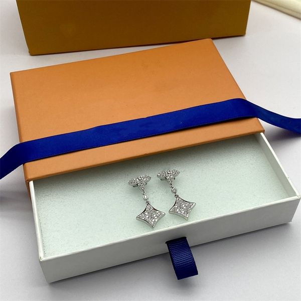 luxury earring luis design vuttonity letter earring jewelry jewelry stud tfghia yhdoa, Golden;silver
luxury earring luis design vuttonity letter earring jewelry jewelry stud tfghia yhdoa, Golden;silver
