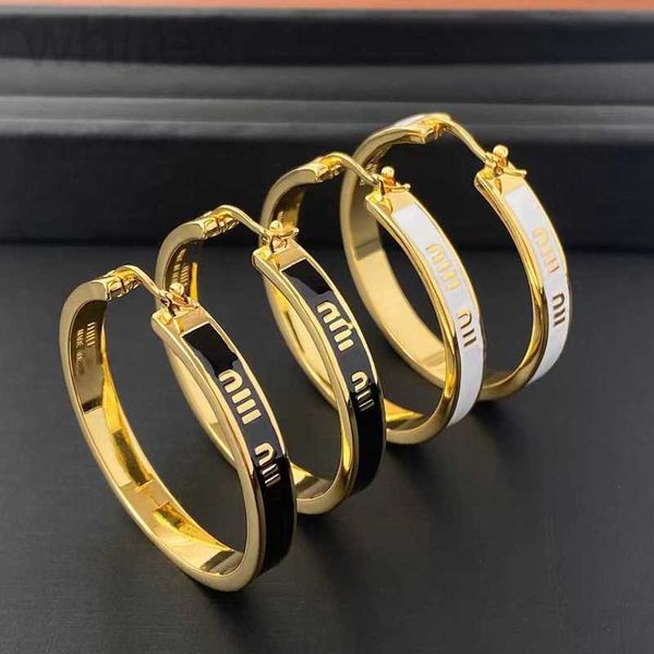charm designer miao family's new letter french intellectual sweet cool earrings enamel drop glaze temperament light luxury fashion vers, Golden
charm designer miao family's new letter french intellectual sweet cool earrings enamel drop glaze temperament light luxury fashion vers, Golden