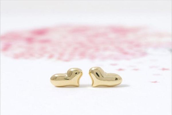 fashion full hearts stud earrings smooth surface design environmental protection zinc alloy material gold silver rose three color 2487462, Golden;silver
fashion full hearts stud earrings smooth surface design environmental protection zinc alloy material gold silver rose three color 2487462, Golden;silver