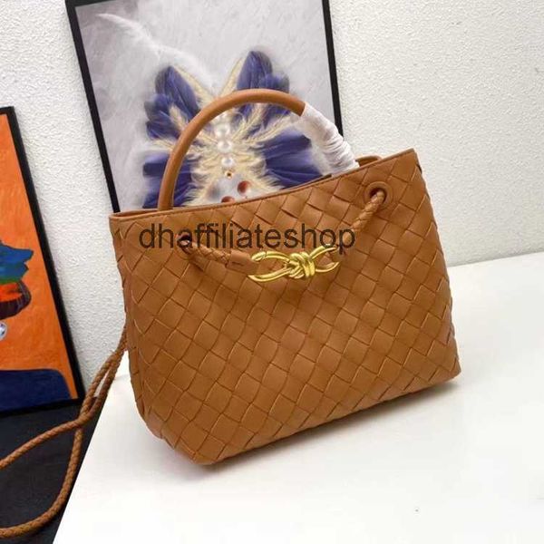 designer bag bottegas handbags spring/summer cowhide knitted handbag metal rope buckle tote bag one shoulder handheld high capacity women�
designer bag bottegas handbags spring/summer cowhide knitted handbag metal rope buckle tote bag one shoulder handheld high capacity women�