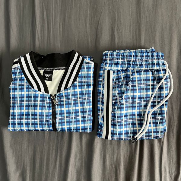 mens tracksuits tracksuit sets 3d print gentlemen plaid jacketpants 2 piece set sportwear gym sports suit casual man clothing 230706, Gray
mens tracksuits tracksuit sets 3d print gentlemen plaid jacketpants 2 piece set sportwear gym sports suit casual man clothing 230706, Gray