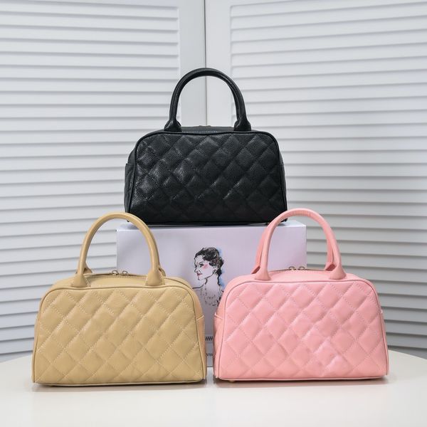 luxury designer shoulder bag lambskin coco caviar flap bags cross body genuine leather cosmetic bag woman handbag handle purse vintagep tote
luxury designer shoulder bag lambskin coco caviar flap bags cross body genuine leather cosmetic bag woman handbag handle purse vintagep tote